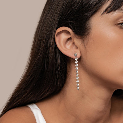 Pendientes Largos Cascada de Corazones Waterproof
