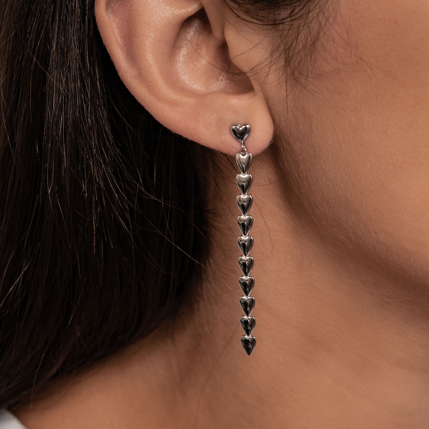Pendientes Largos Cascada de Corazones Waterproof