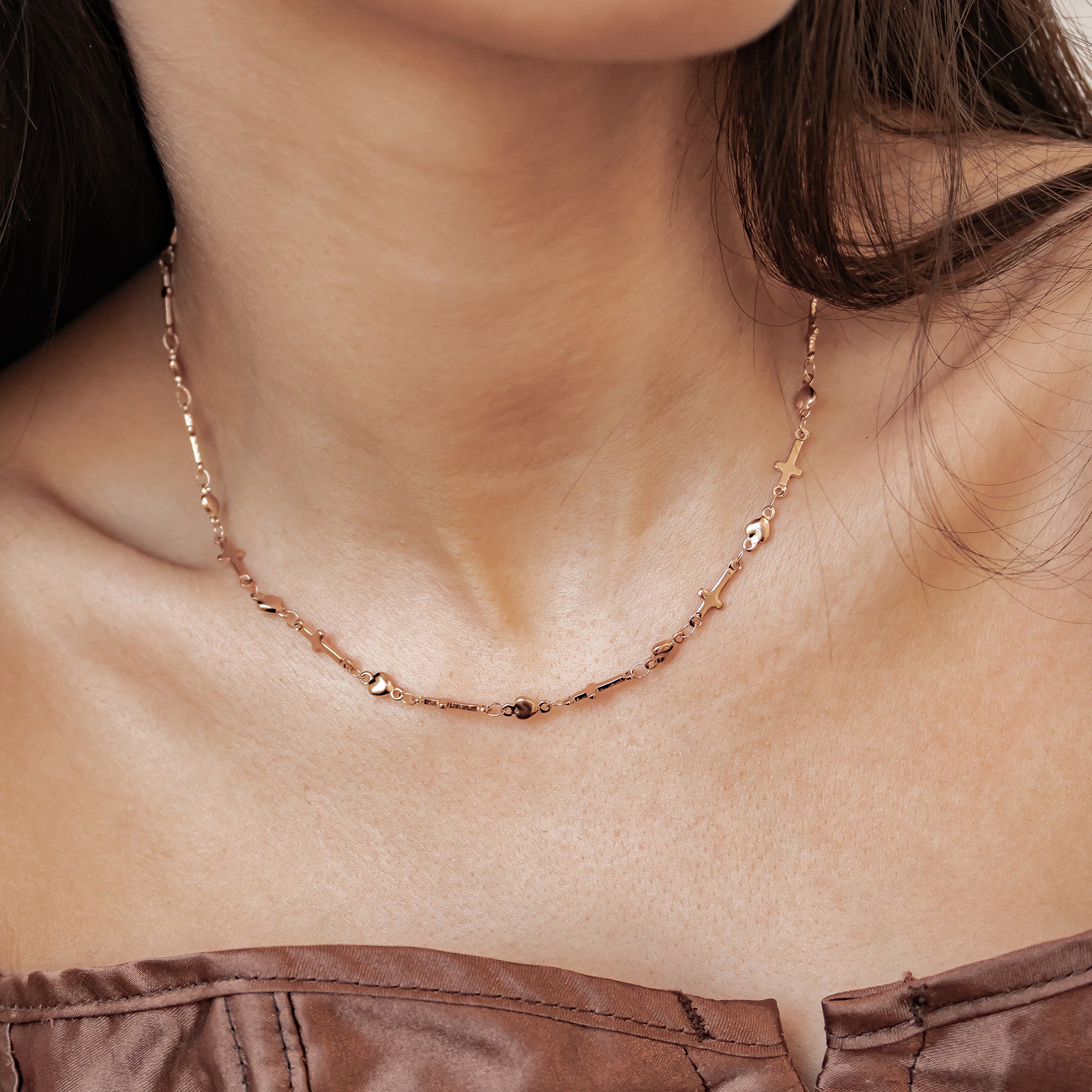 Collar Cadena Corazón y Cruz Waterproof
