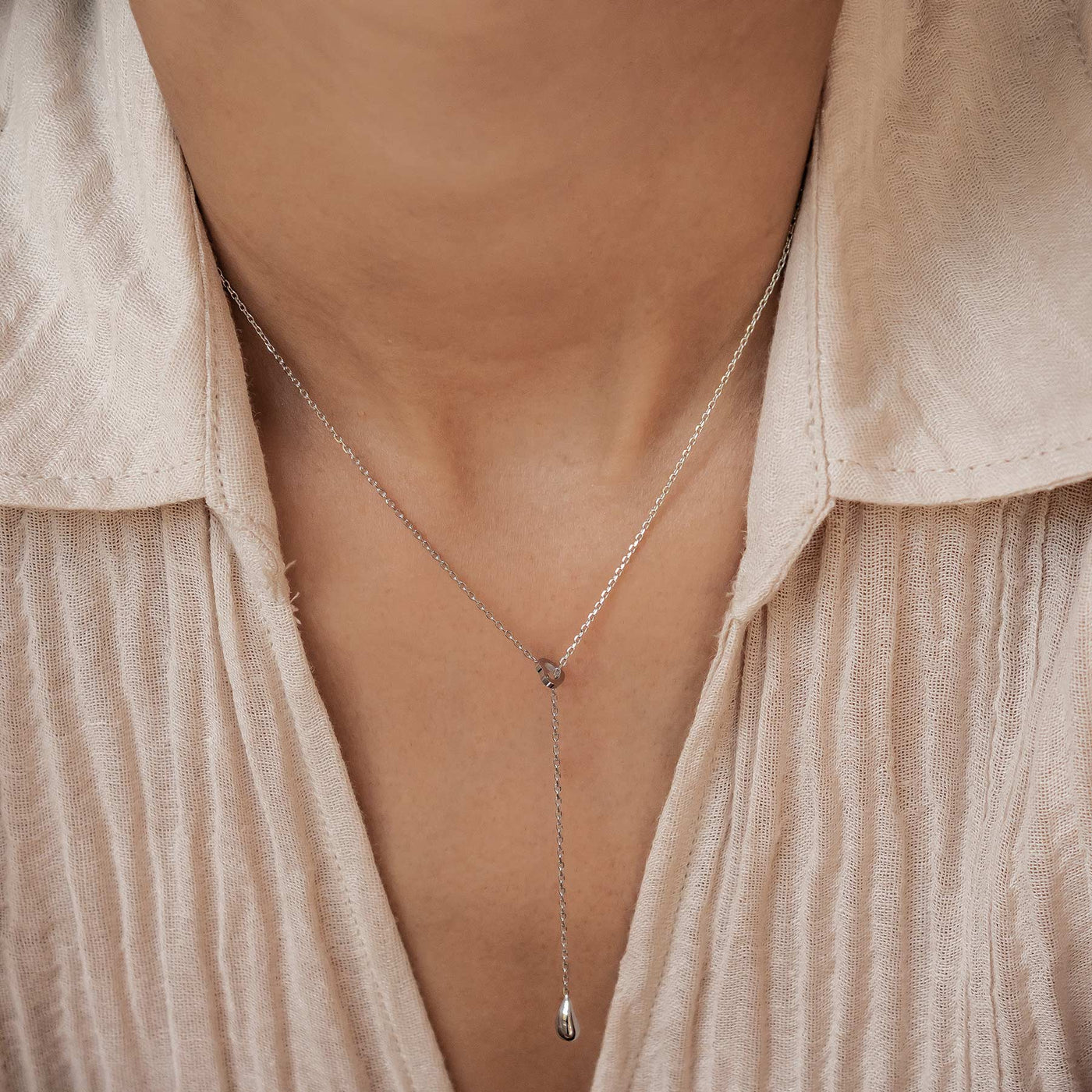 Herz Lariat-Kette mit Regentropfen Anhänger Wasserfest