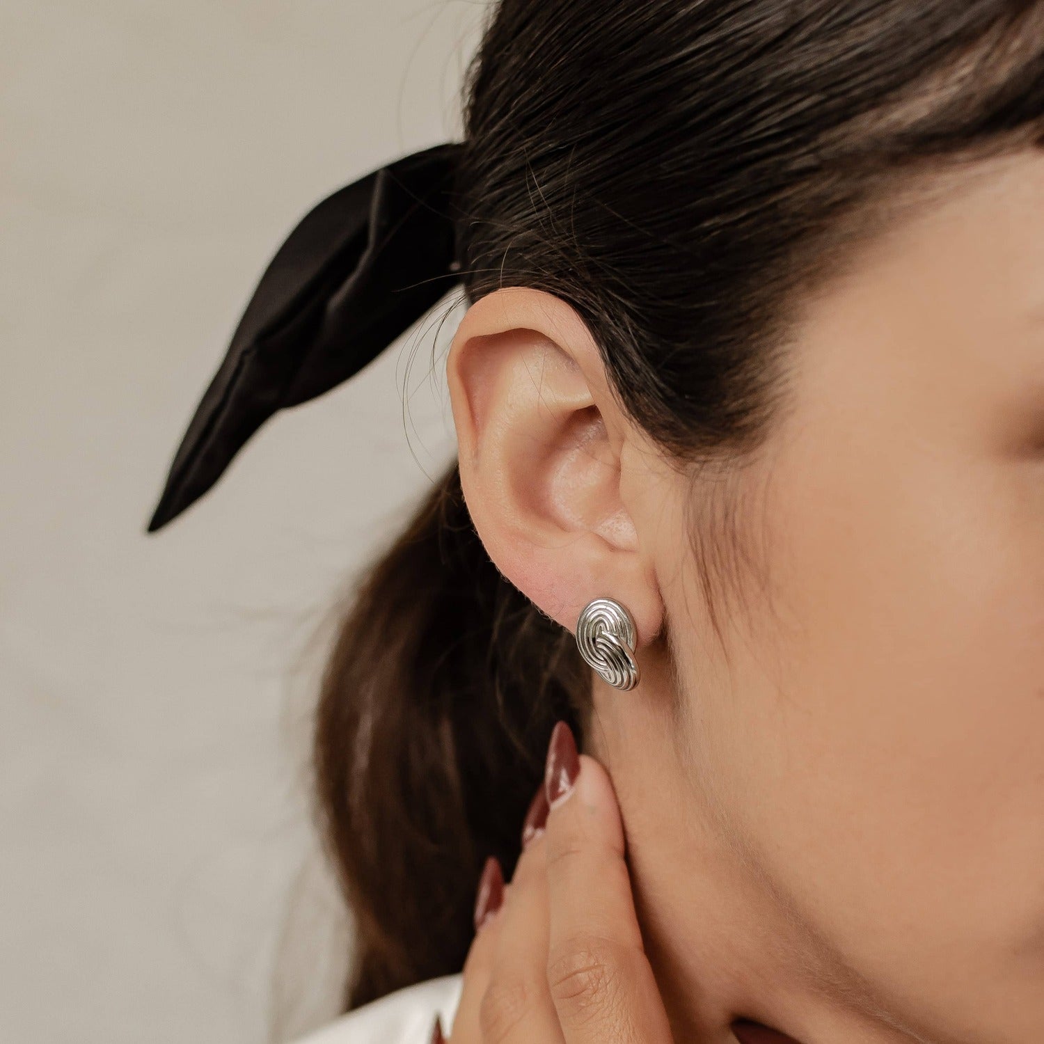 Ineinandergreifende Kreise Übergroße Kreise Ohrstecker Wasserfest