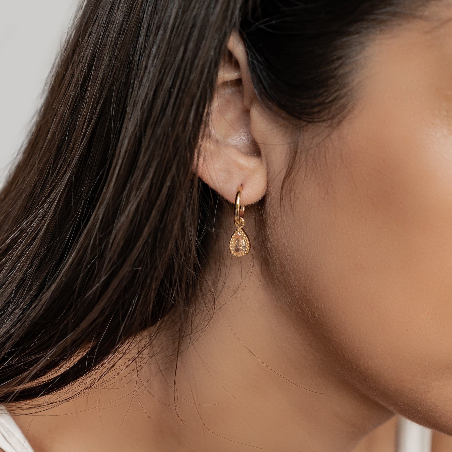 Januar Granat Geburtsstein Creolen Sterlingsilber