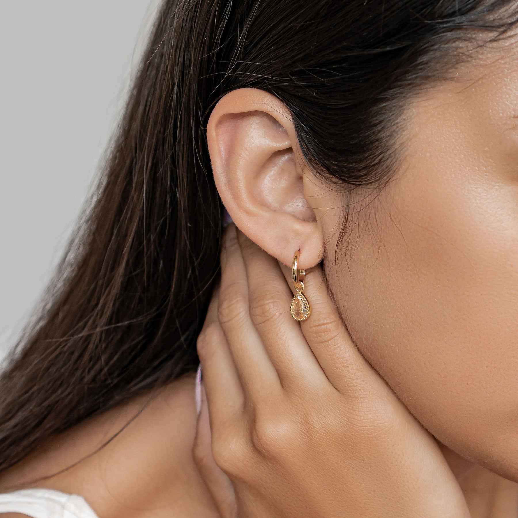 Januar Granat Geburtsstein Creolen Sterlingsilber