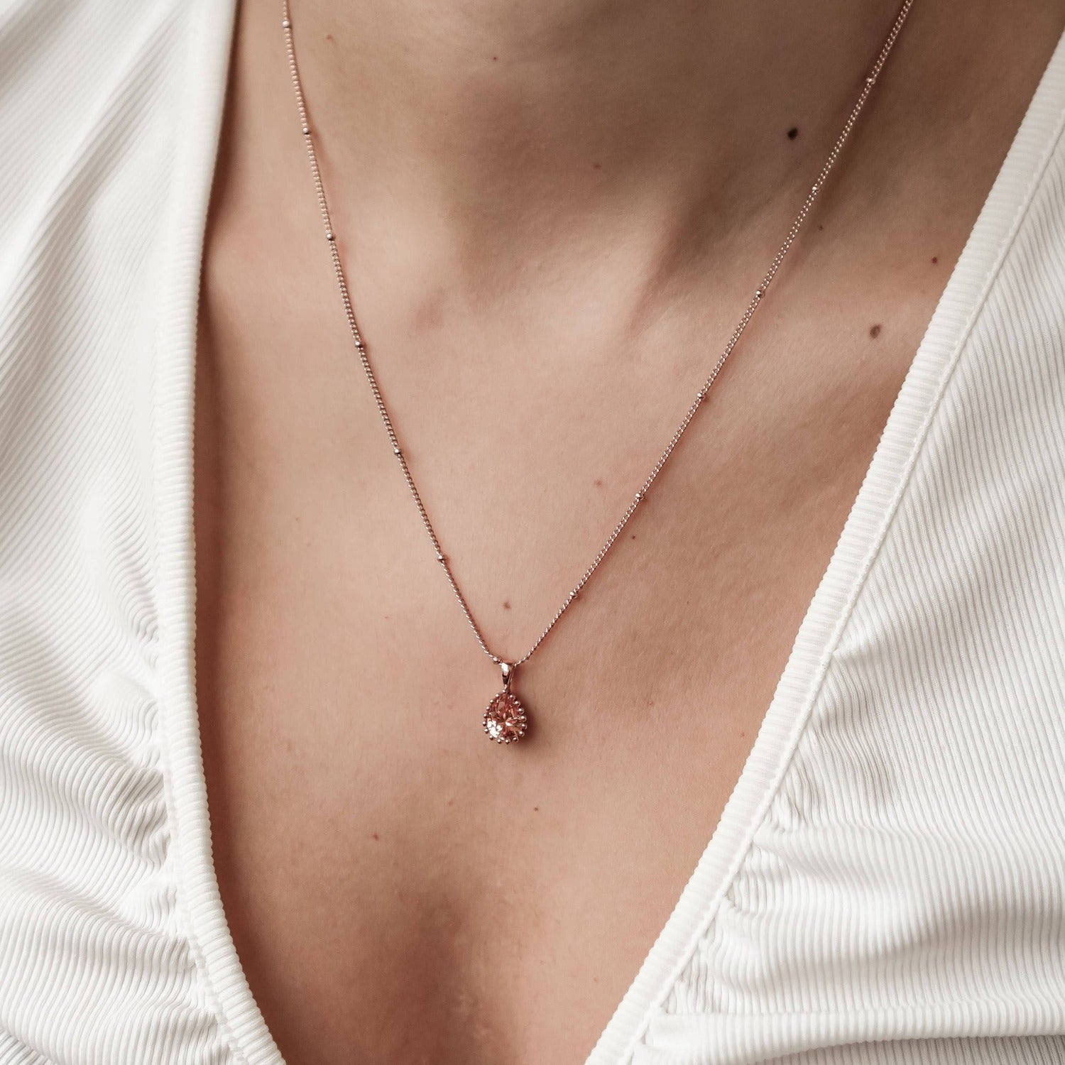 Collar Birthstone Enero Granate Plata de Ley 925 