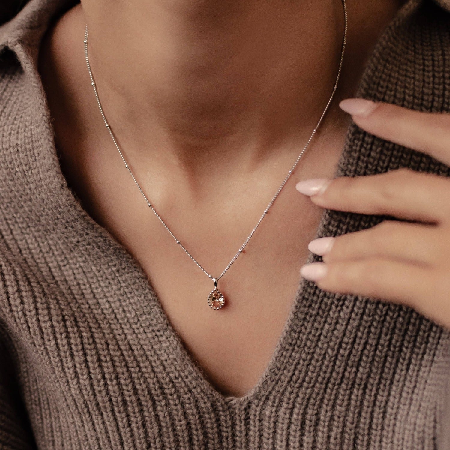 Collar Birthstone Enero Granate Plata de Ley 925 