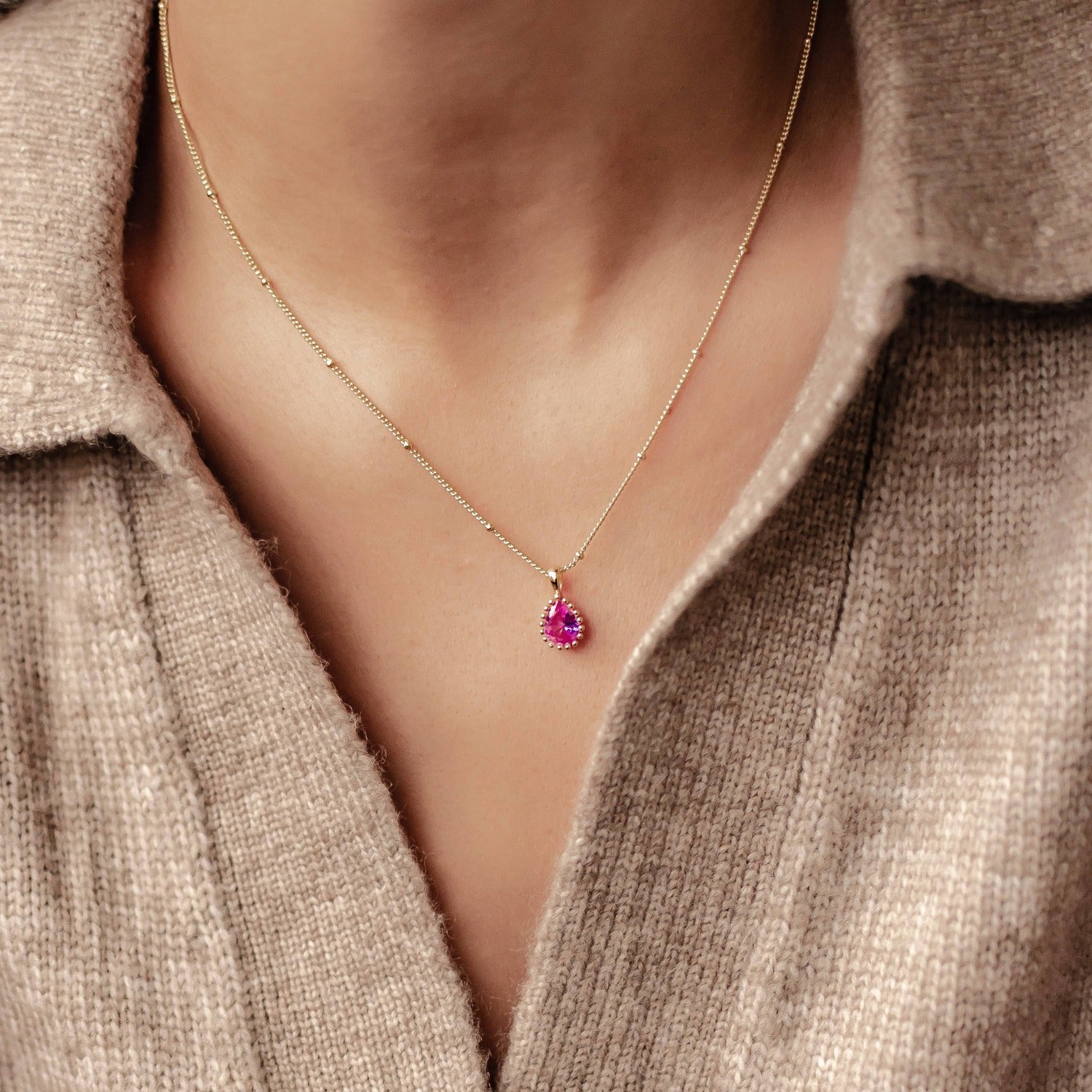 Collar Birthstone Julio Rubí Plata de Ley 925