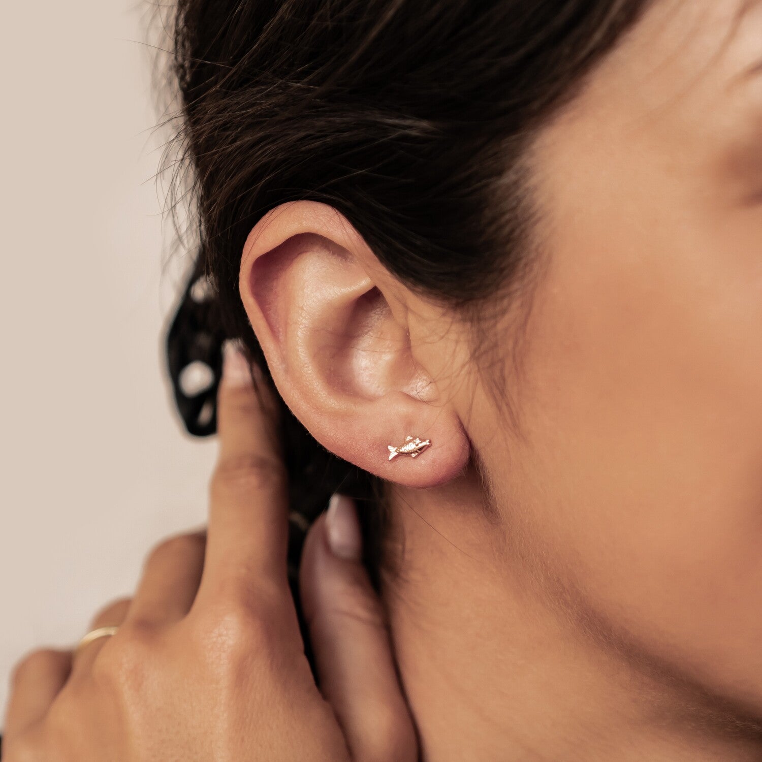 Boucles d’Oreilles Puces Poissons S’Embrassant Argent Sterling