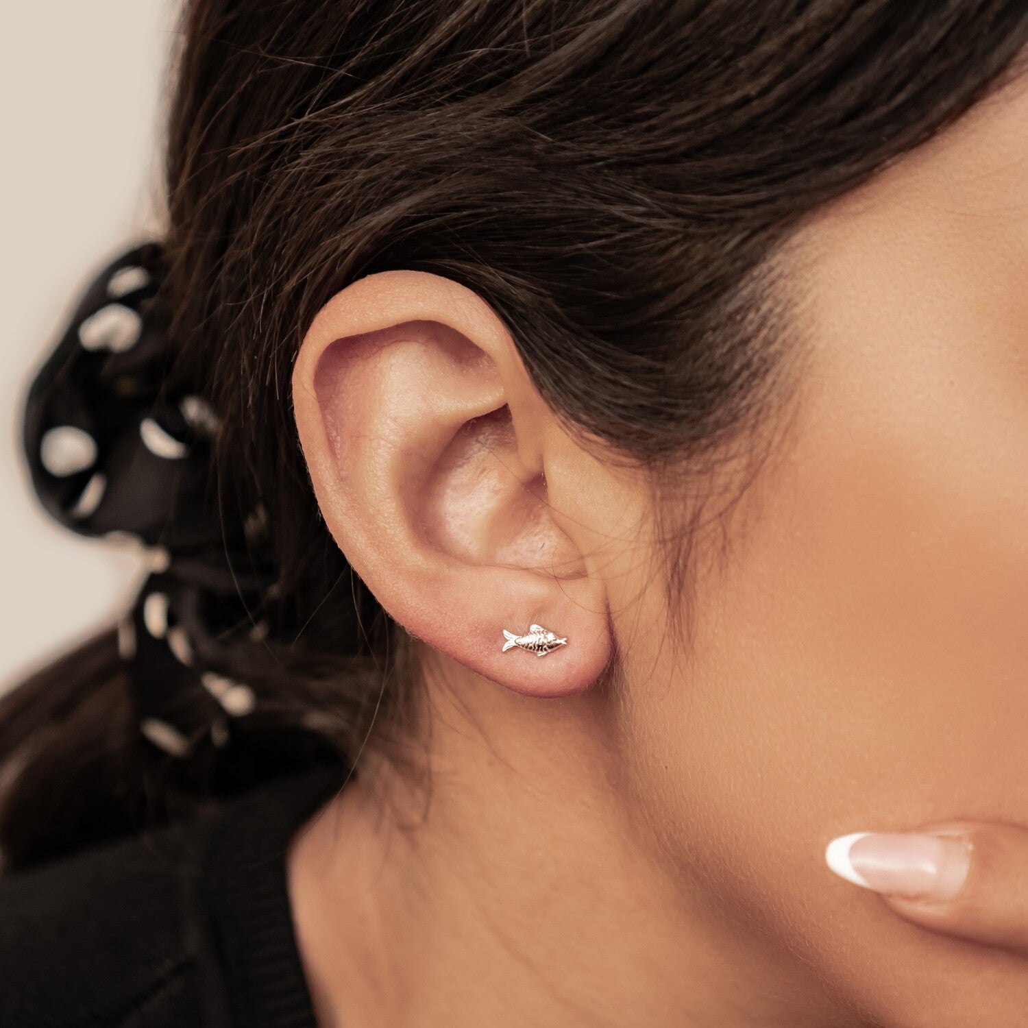 Boucles d’Oreilles Puces Poissons S’Embrassant Argent Sterling