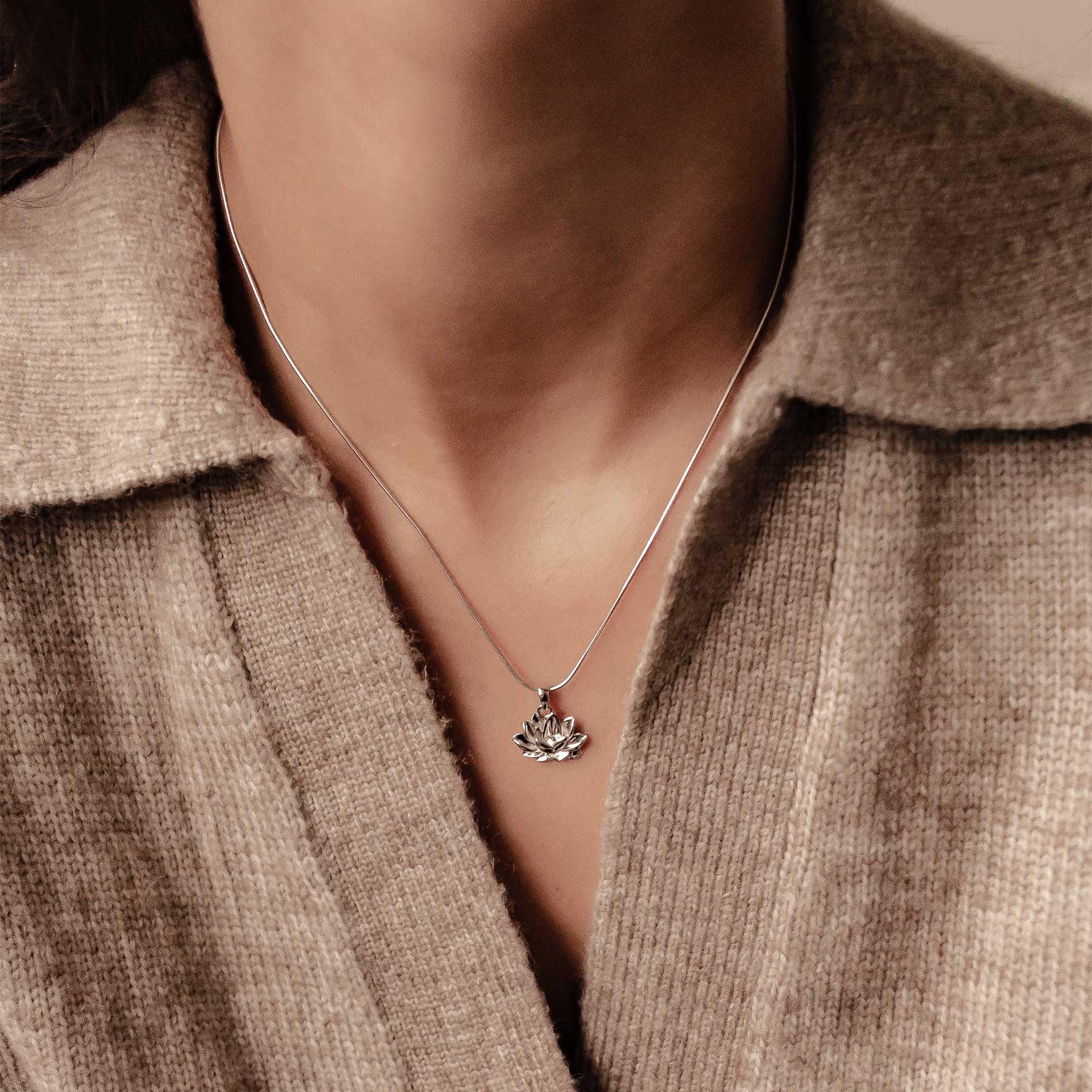 Collier Pendentif Lotus Persévérance Sterling Argent