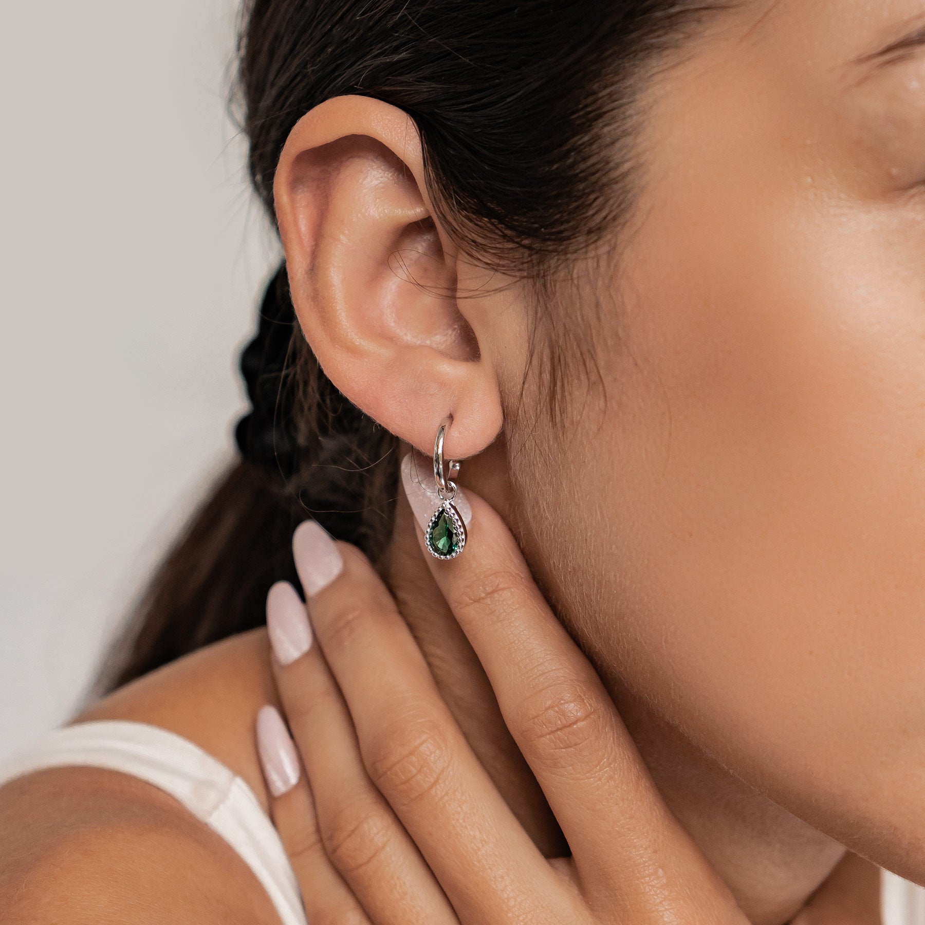 Mai Smaragd Geburtsstein Creolen Sterlingsilber