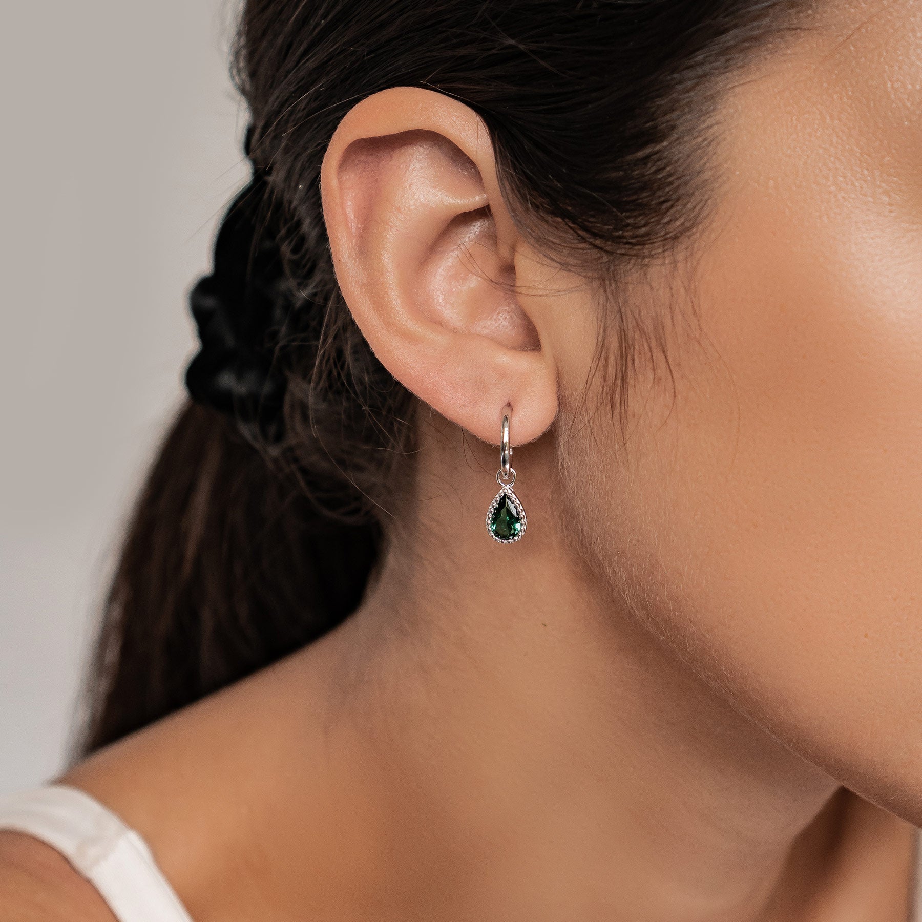 Mai Smaragd Geburtsstein Creolen Sterlingsilber