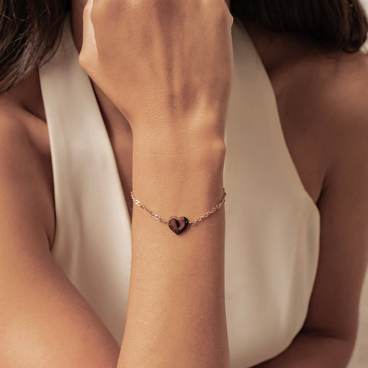 Brazalete Minimalista con Dije Corazón – Waterproof
