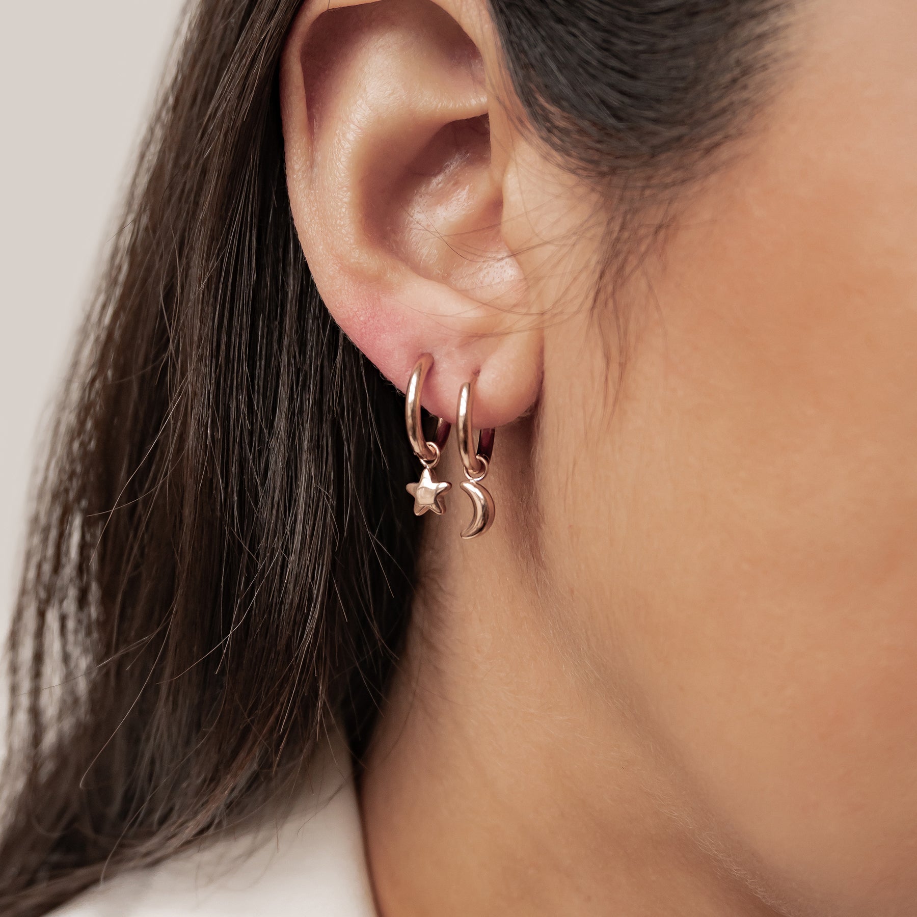 Mond und Stern Hoop Ohrringe Wasserfest