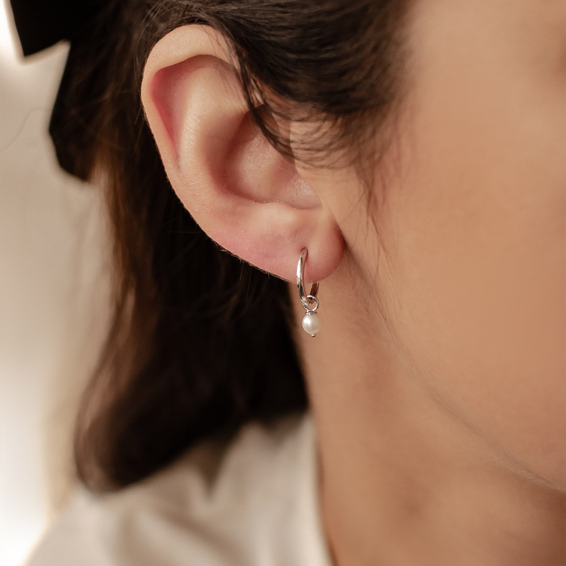 Boucles d’Oreilles Créoles Perle Nouveaux Départs en Or Massif 14 CT