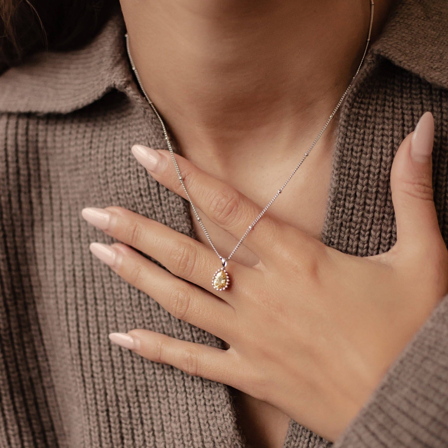 Collar Birthstone Noviembre Topaz Plata de Ley 925