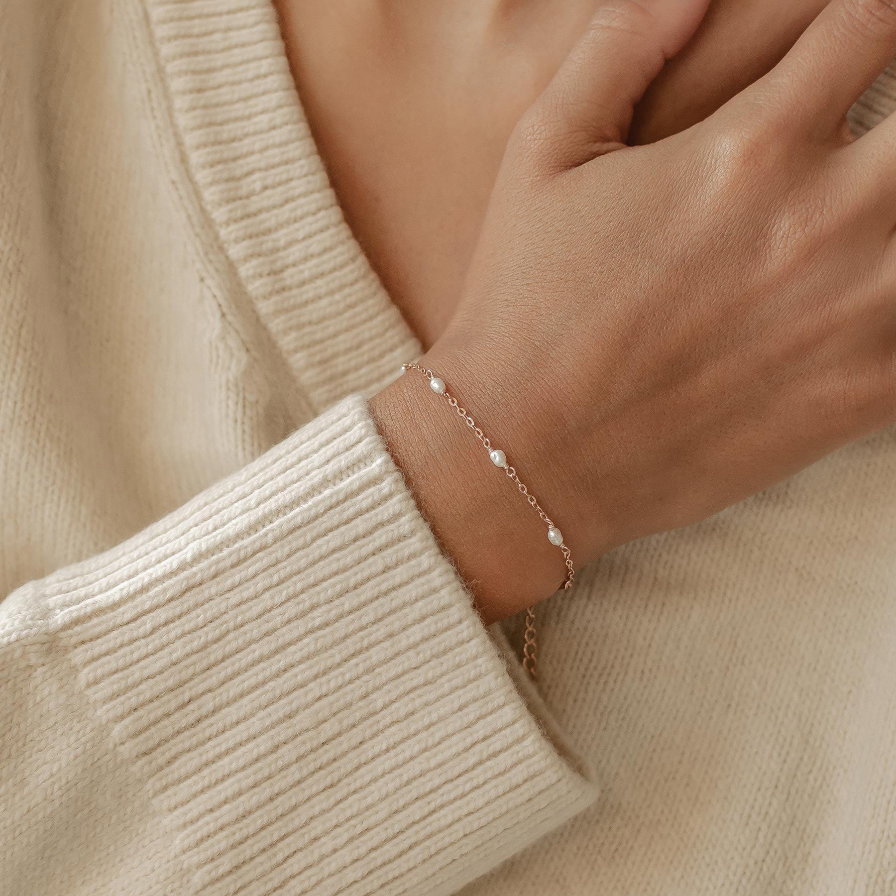 Brazalete Cadena Perlas Plata de Ley 925 en Oro