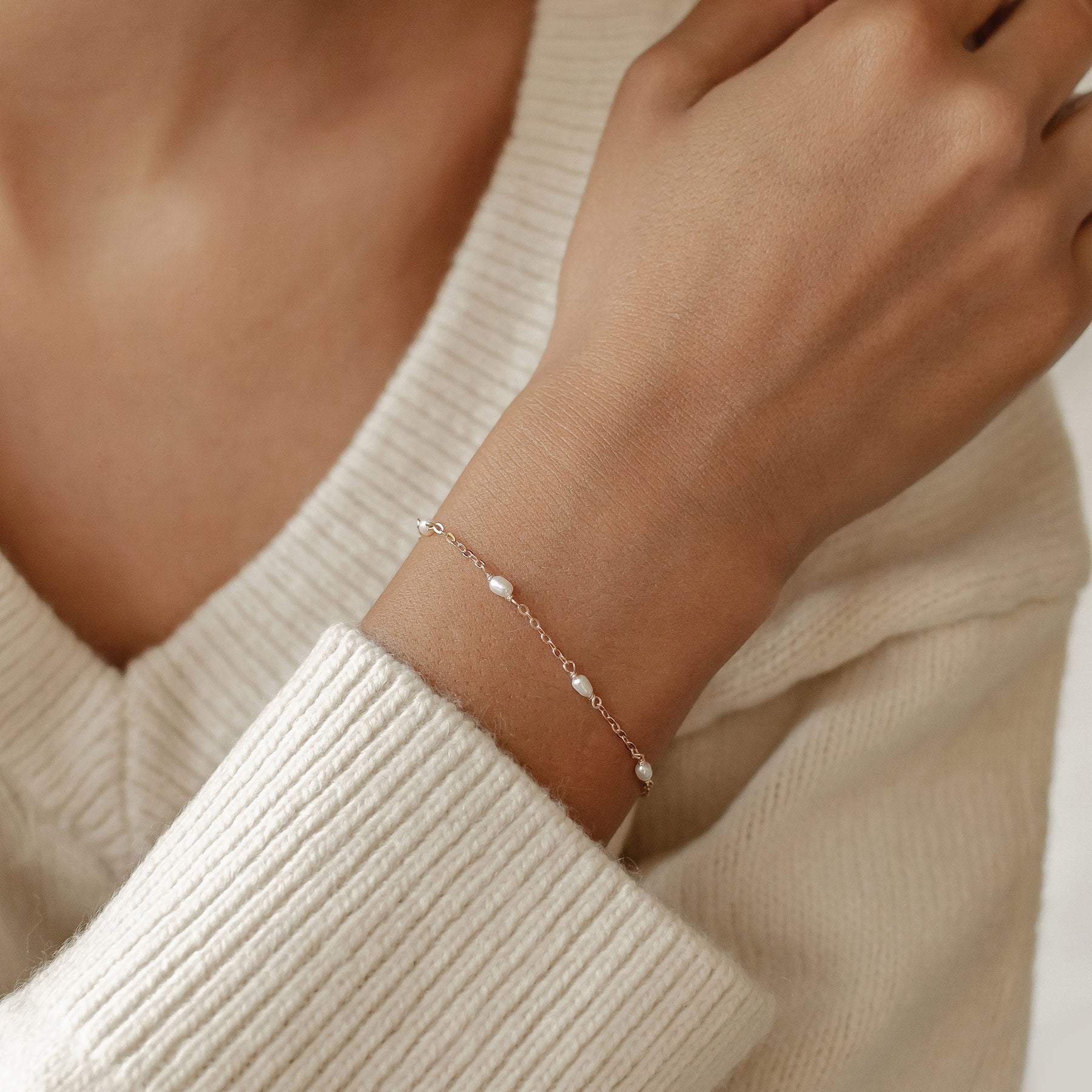 Brazalete Cadena Perlas Plata de Ley 925 en Oro