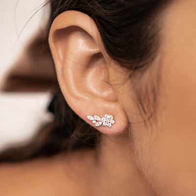 Pendientes Trepadores Pétalo en Plata Ley 925