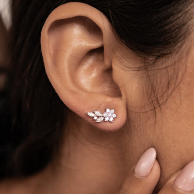 Pendientes Trepadores Pétalo en Plata Ley 925