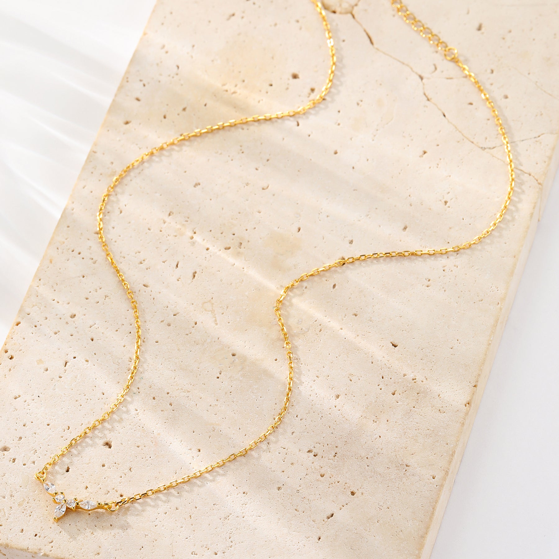 Collar Petite Corona Plata de Ley