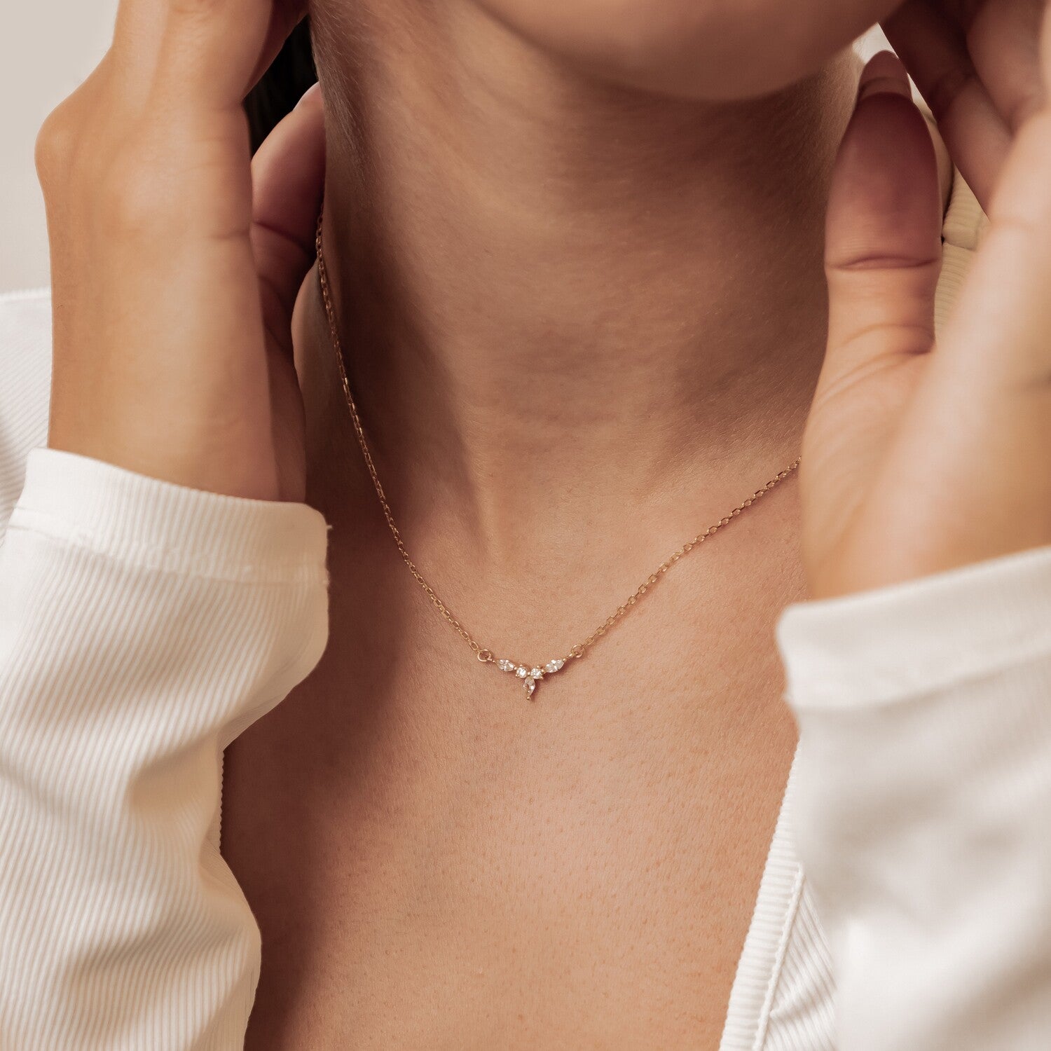 Collar Petite Corona Plata de Ley