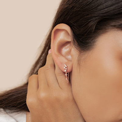 Strahlende Blüten-Ohrringe mit Ketten – Sterling Silber