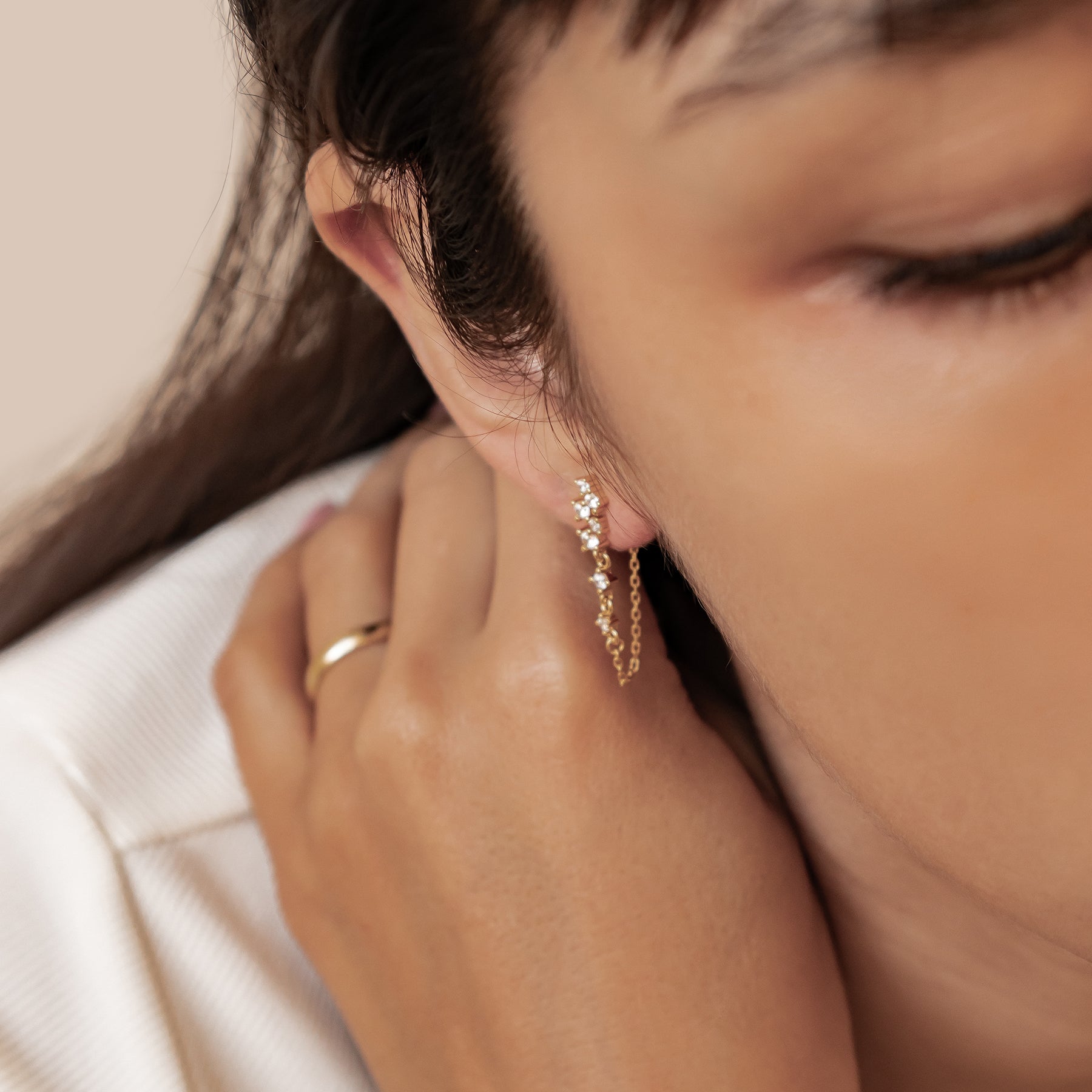 Strahlende Blüten-Ohrringe mit Ketten – Sterling Silber