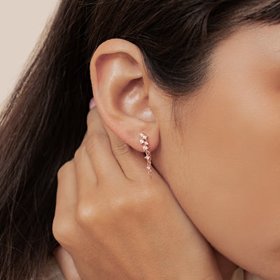 Strahlende Blüten-Ohrringe mit Ketten – Sterling Silber