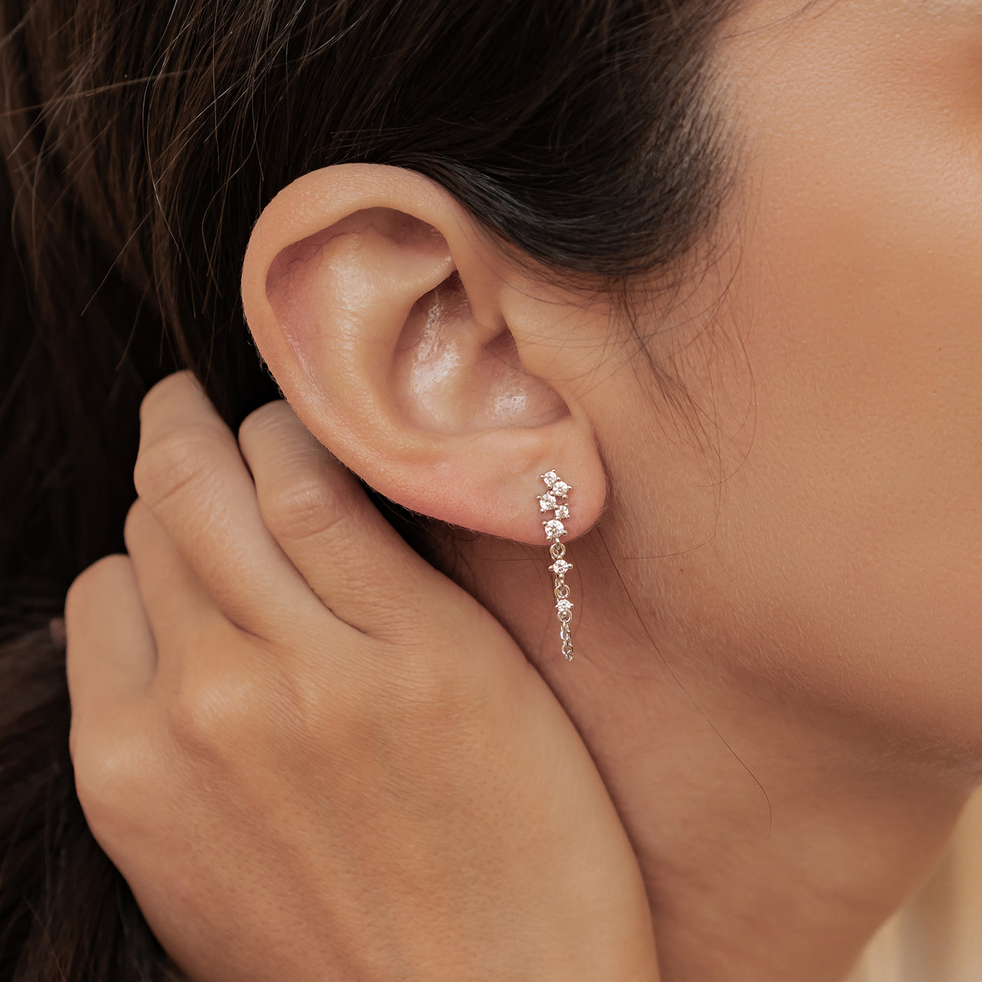 Strahlende Blüten-Ohrringe mit Ketten – Sterling Silber