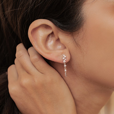 Strahlende Blüten-Ohrringe mit Ketten – Sterling Silber