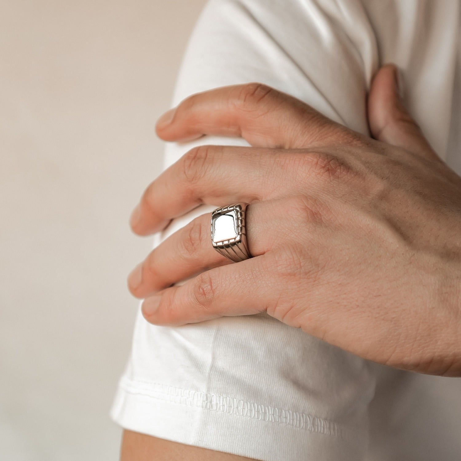 Bague Signet Carrée Gravée Homme Acier Inoxydable