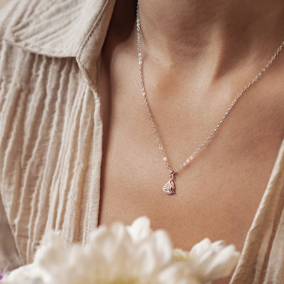 Collier Pendentif Voilier Étincelant en Argent Sterling