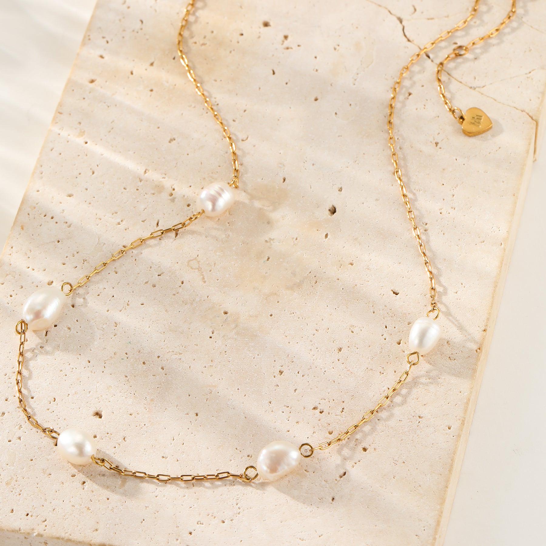 Collar de Perlas Elegante – Waterproof