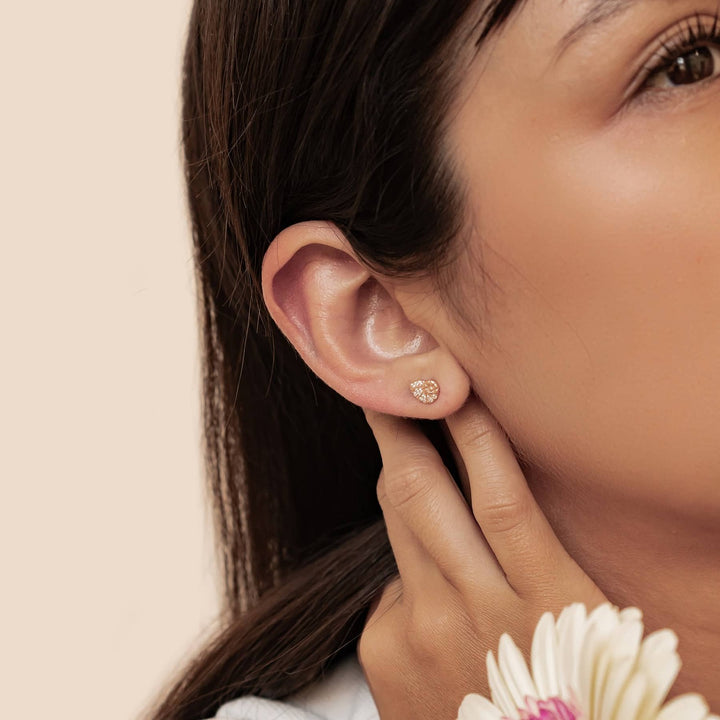Pendientes Botón Concha Espiral Brillo Plata de Ley 925