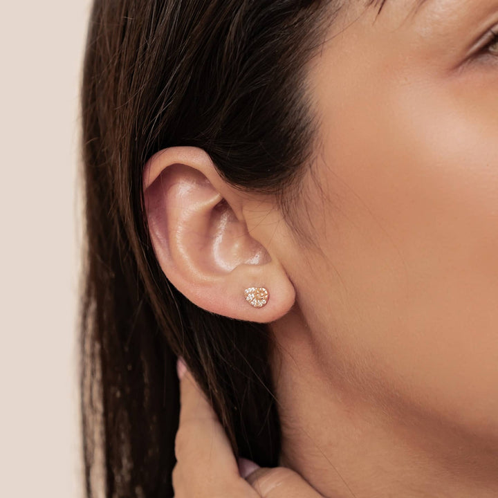 Pendientes Botón Concha Espiral Brillo Plata de Ley 925