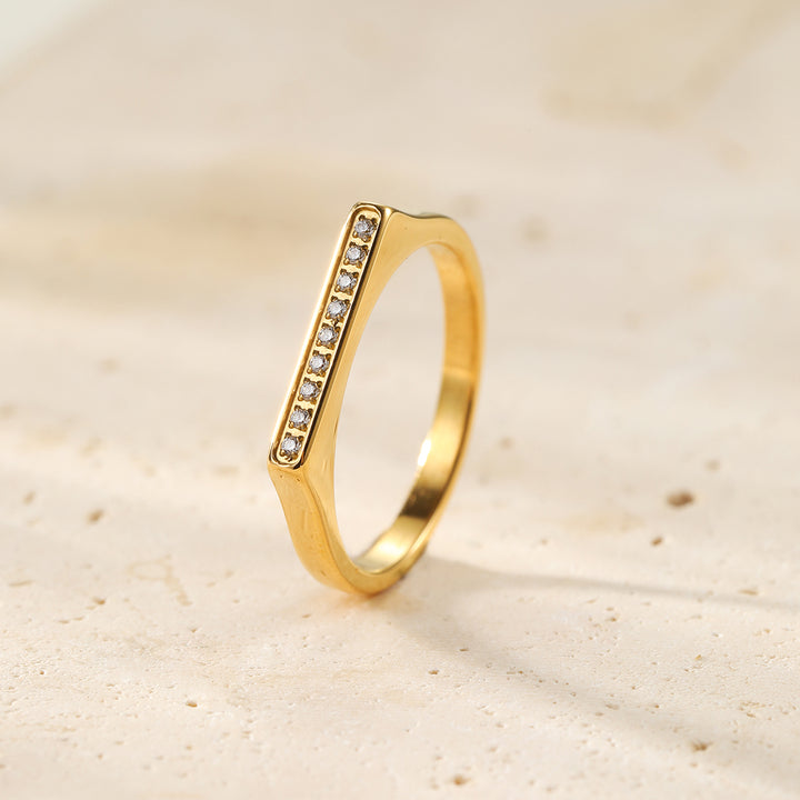 Bague Svelte Arc Gemme Acier Inoxydable