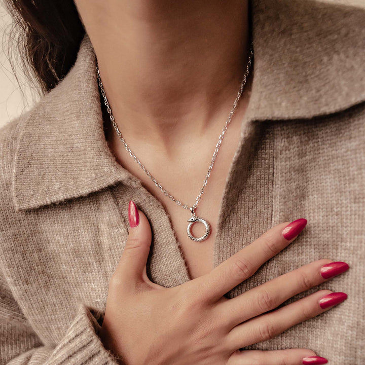 Collier Pendentif Serpent Ouroboros Renouvellement Argent Sterling