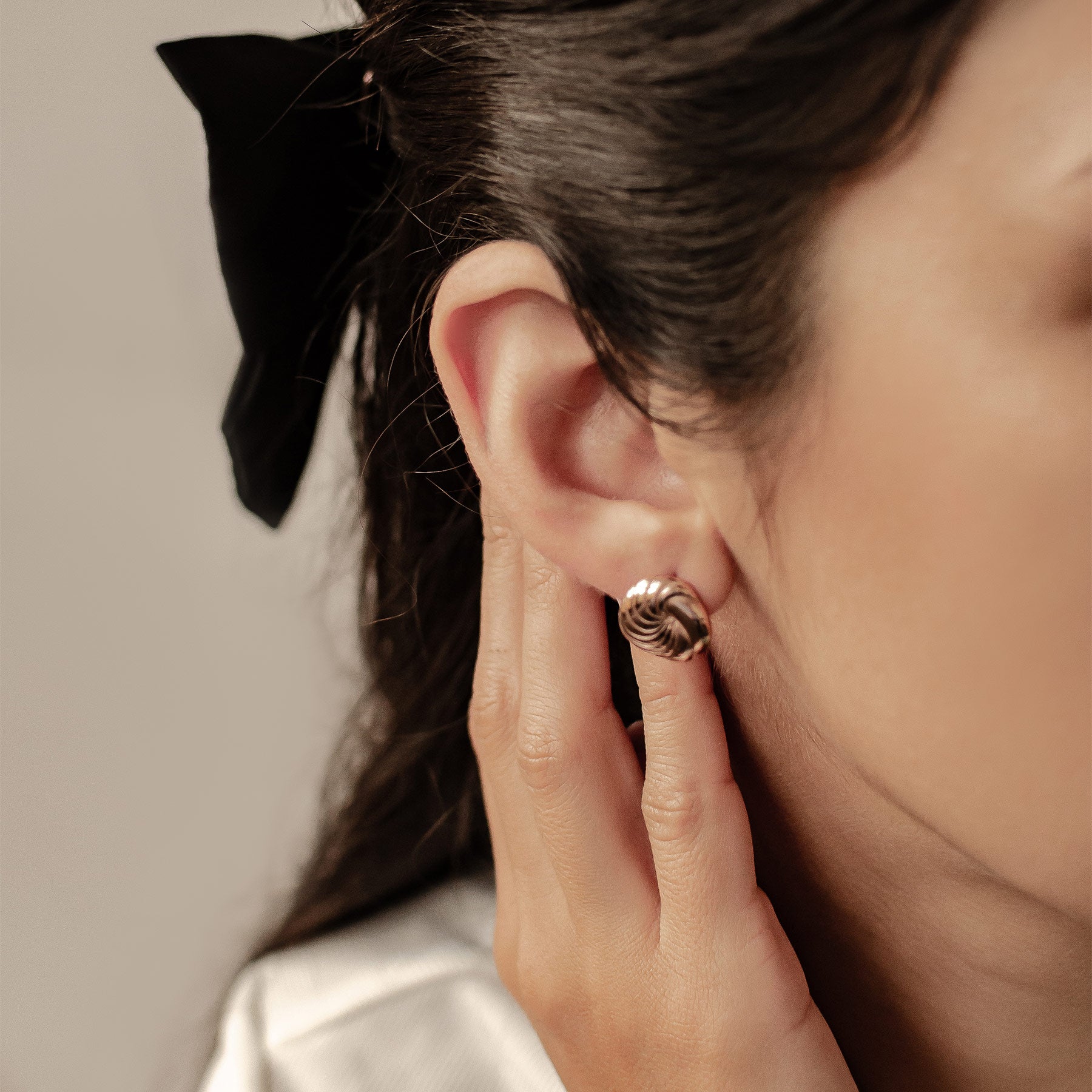 Pendientes Botón Oversized Espiral Waterproof