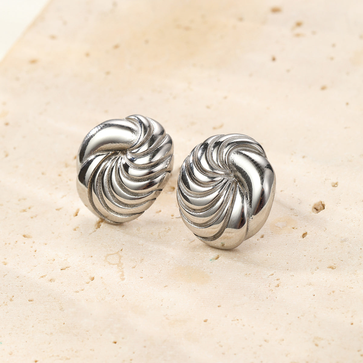 Pendientes Botón Oversized Espiral Waterproof