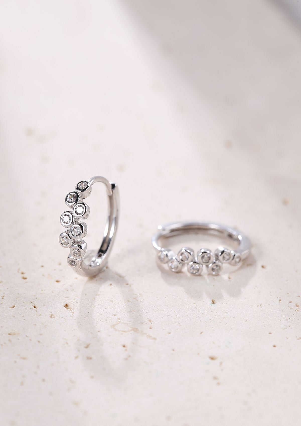 Pendientes Huggie Aro Brillo Plata de Ley 925