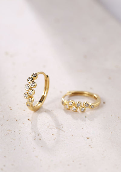 Pendientes Huggie Aro Brillo Plata de Ley 925 en Oro