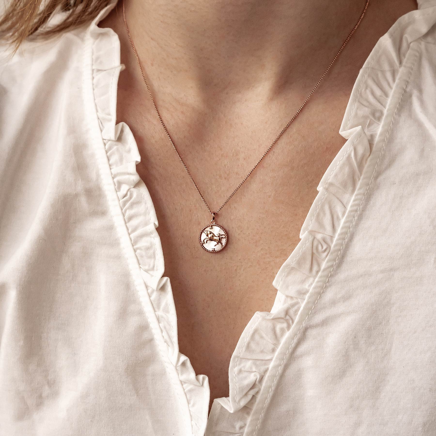 Collier pendentif zodiaque Taureau