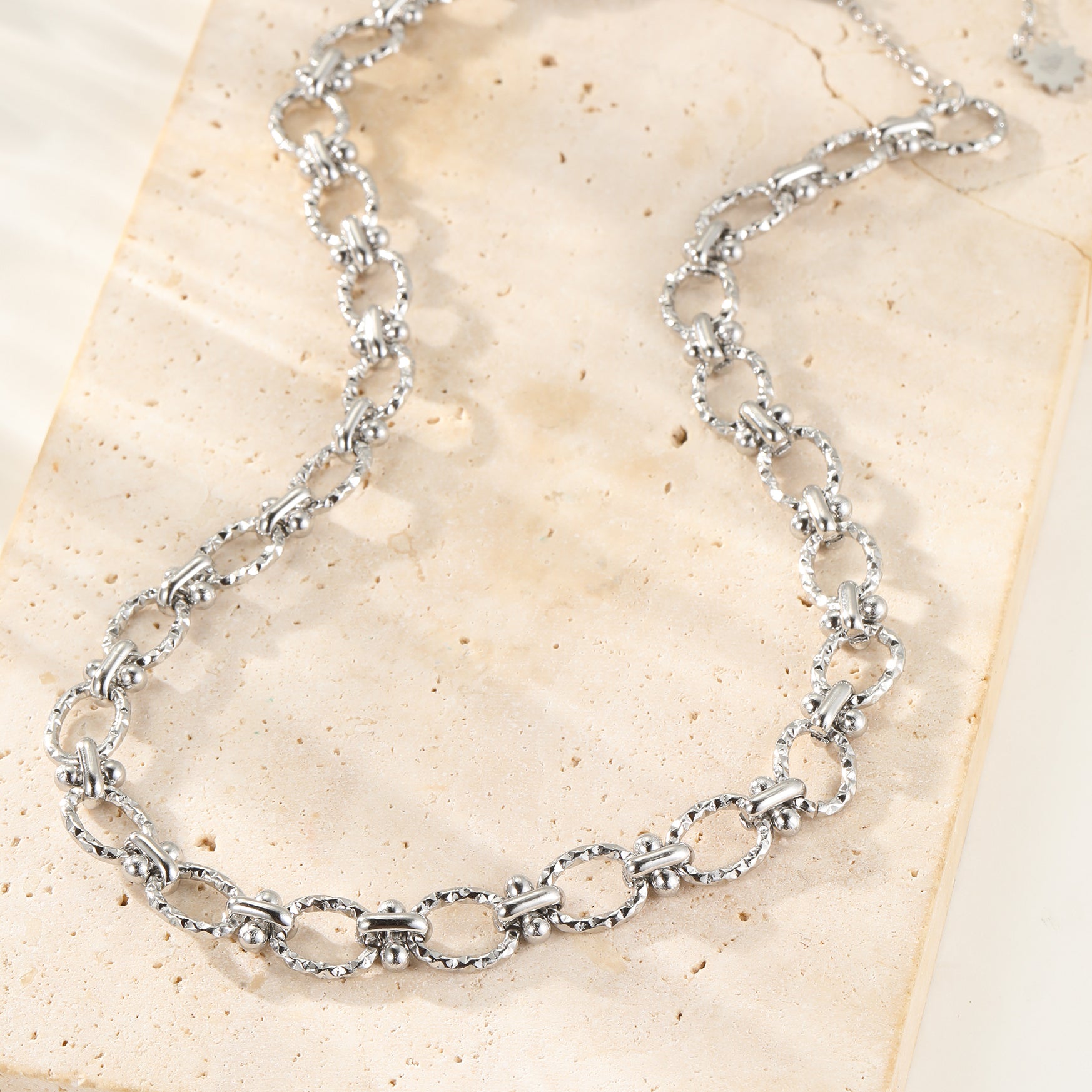 Textured Link Statement Necklace Waterproof