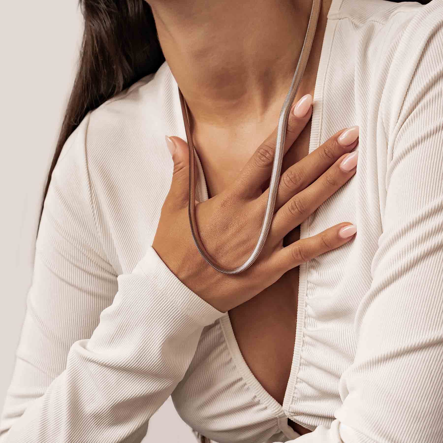 Collier Chaîne Epaisse Serpent en Or Rose