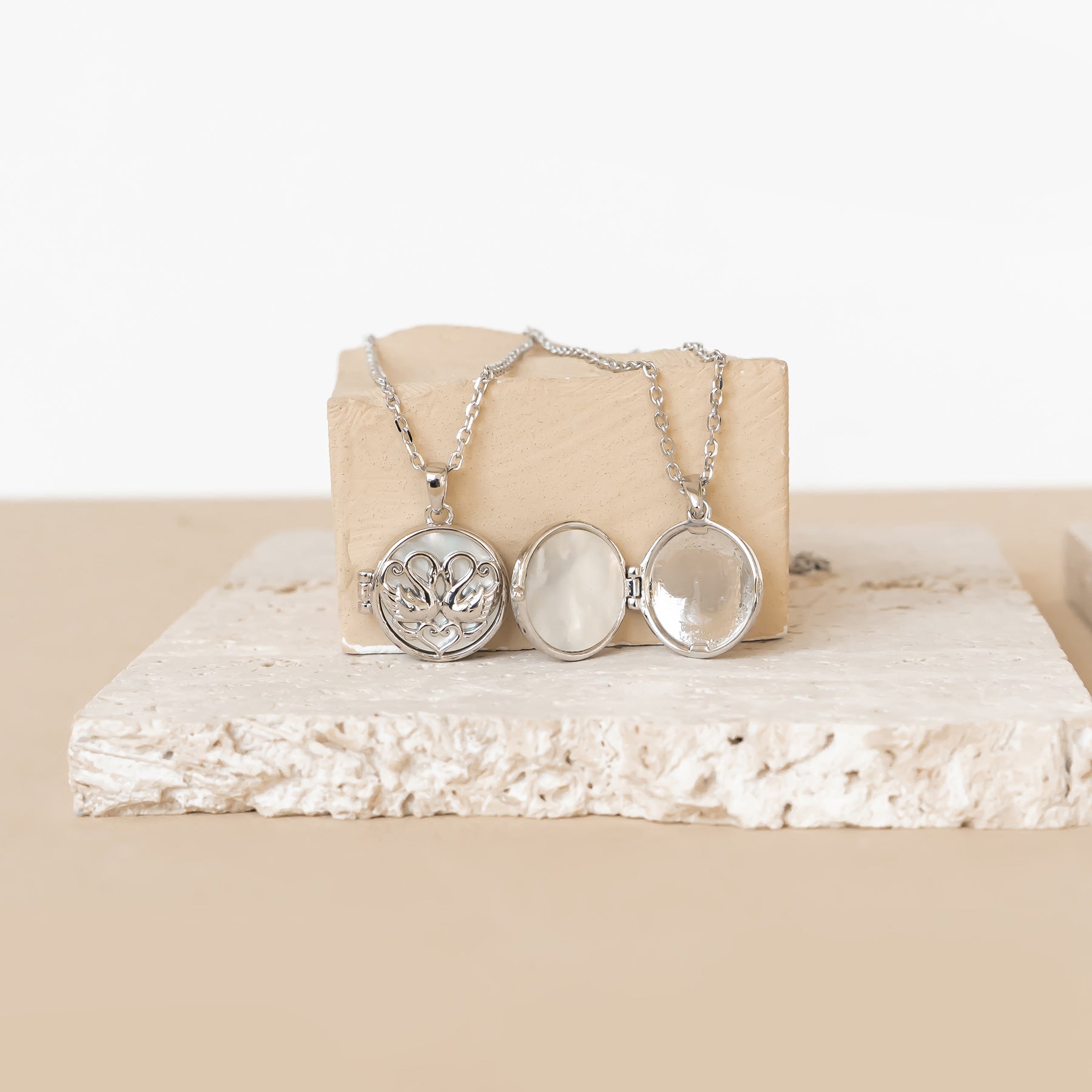 Zwillingsschwan Herz Medaillon Halskette 925 Sterling Silber