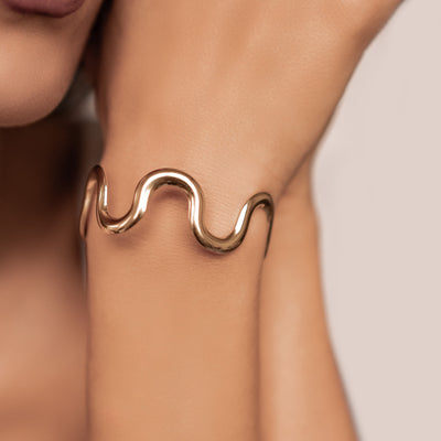 Brazalete Abierto Flujo Ondulado