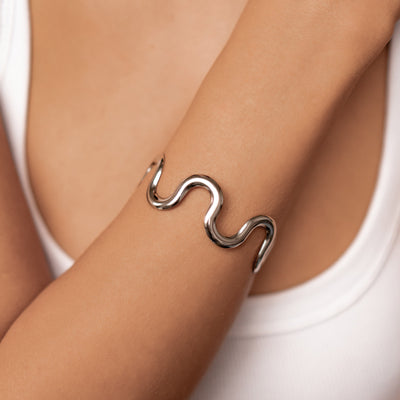 Brazalete Abierto Flujo Ondulado