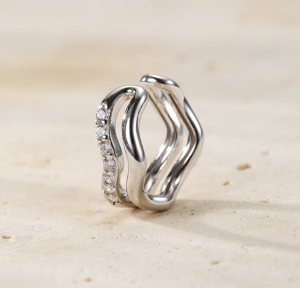 Ear Cuff Ondulado Pavé Plata de Ley 925