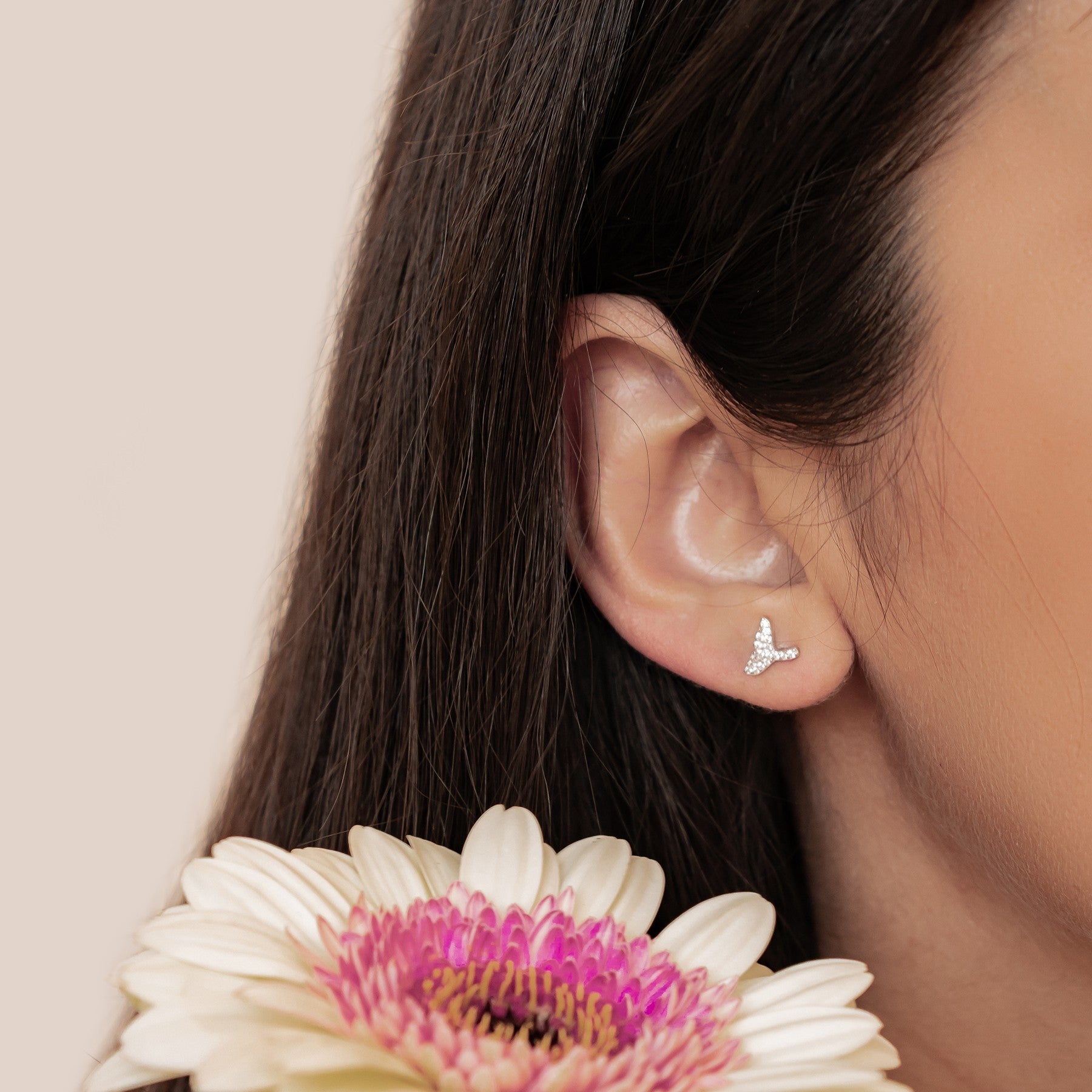 Pendientes Botón Cola Ballena Brillo Plata de Ley 925