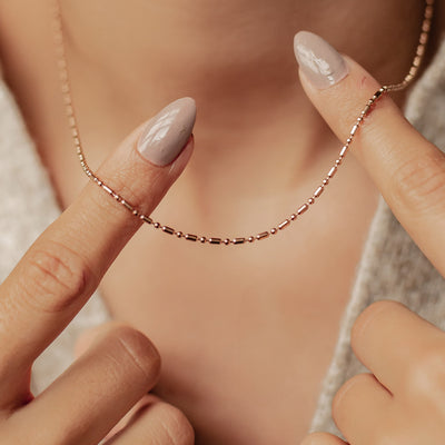 Collier Chaîne Perle et Barre en Or Rose